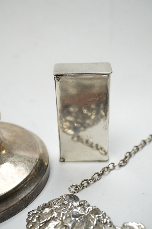 A late George III silver marrow scoop, Eley & Fearn, London, 1818, 21.6cm, a sterling double ended pill box, a Victorian silver etui case and four other items including an inkwell, wine label and plated spoon. Condition